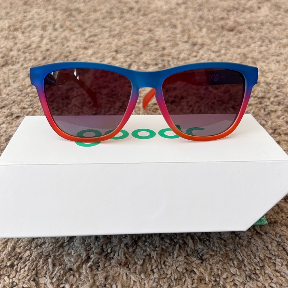 Goodr Pure Sky Candy sunglasses